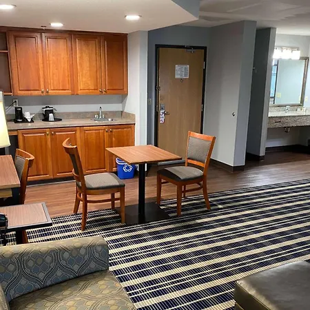 Americinn By Wyndham Chanhassen-3