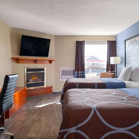 Super 8 By Wyndham Sherwood Park/Edmonton Area-2