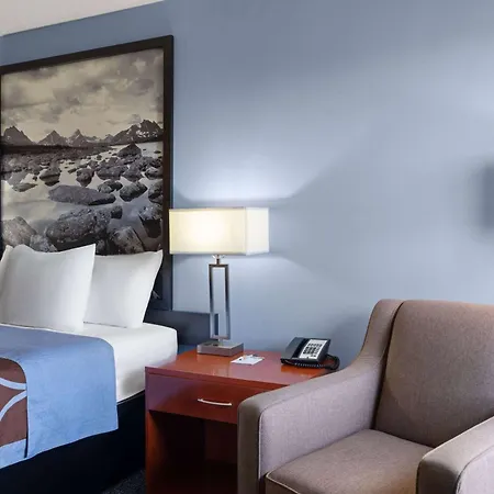 Super 8 By Wyndham Sherwood Park/Edmonton Area-3