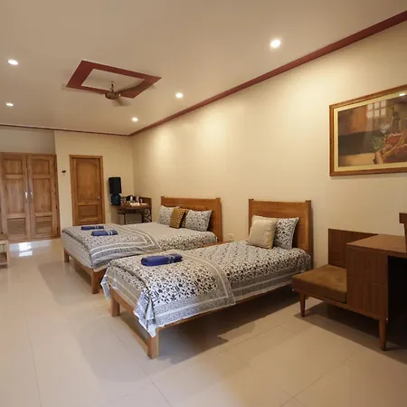 Mvt Guesthouse & Restaurant-3