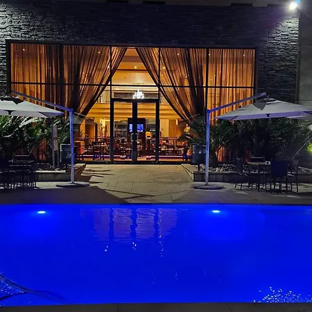 Stayeasy Rustenburg-2