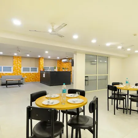 Hotel Emporio Near New Delhi Railway Station-3