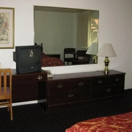 Tomac Motor Inn-3