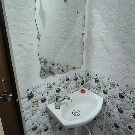 Bhatia Guest House-3