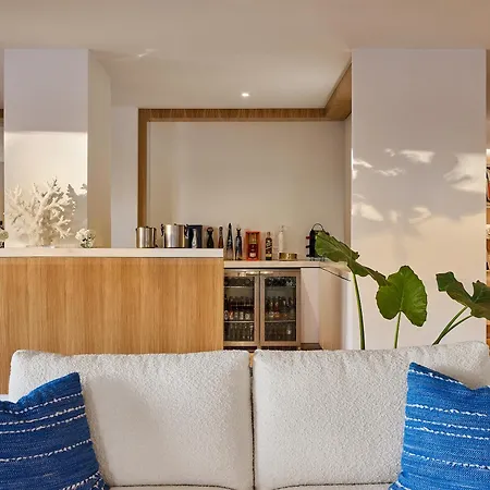 The Roc Club, A Hotel To Live-2