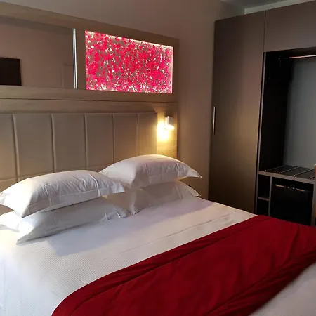 Brit Hotel De Grignan Vichy-2