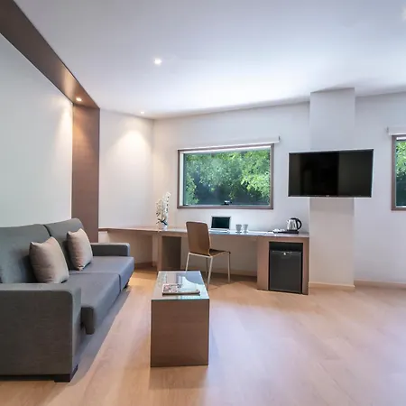 Hotel Granada By Pierre & Vacances-3