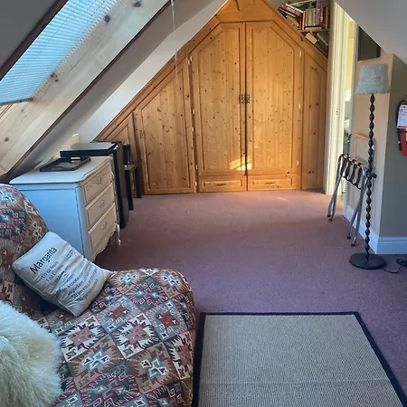 Ocean Breeze Executive Bed And Breakfast-3