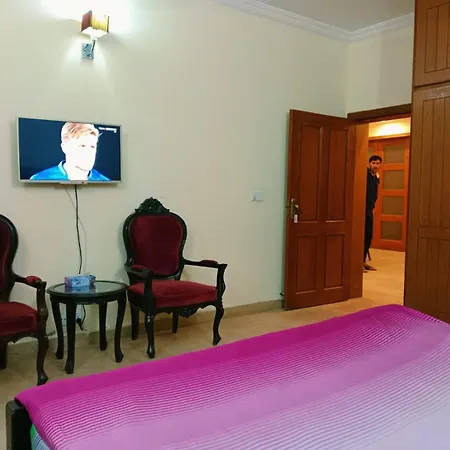 Royal Galaxy Bed & Breakfast Islamabad: Family-Exclusive Retreat-2