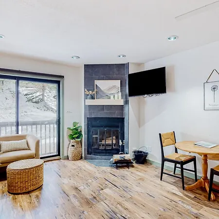 Cascade Village 308-2