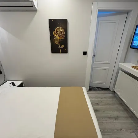 White Palace Halic-3