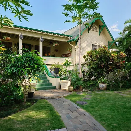 The Ulu Suite - Timeless Elegance, Free Breakfast!-3