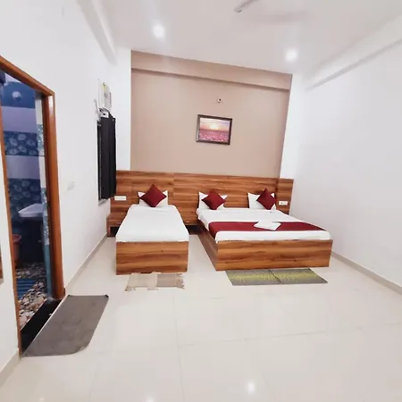 Hotel Star House-2