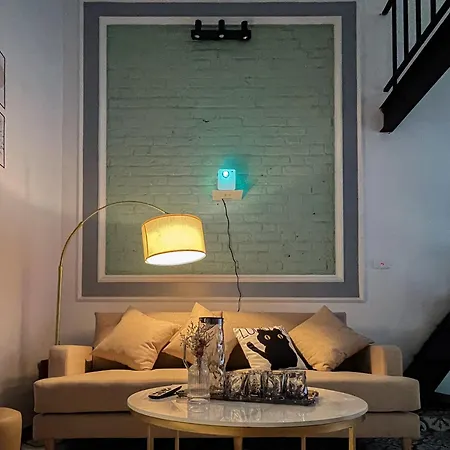 Zeus Living - Old Quater Homestay-2