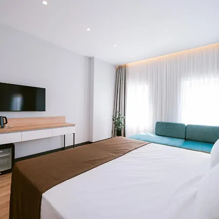 Tribute Hotel-3