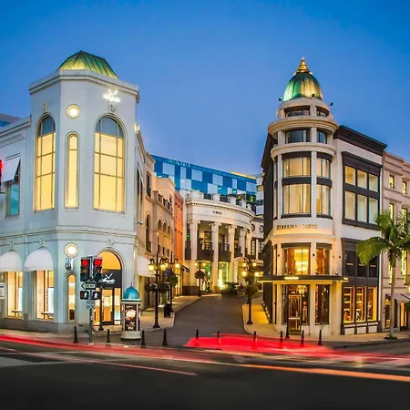 Beverly Hills 2Bd-3
