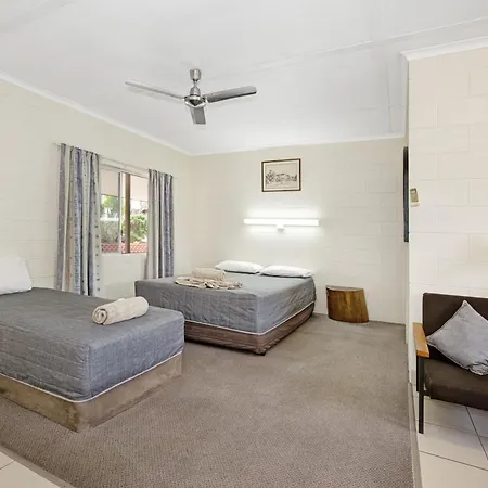Hillview Motel Charters Towers Qld-3