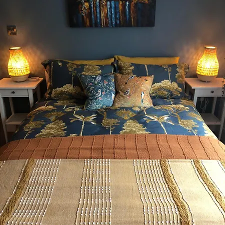 The Bloom-Room-3