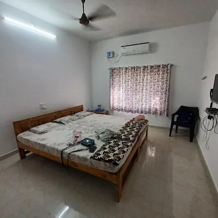 Bapat Niwas Home Stay Ganpatipule-3