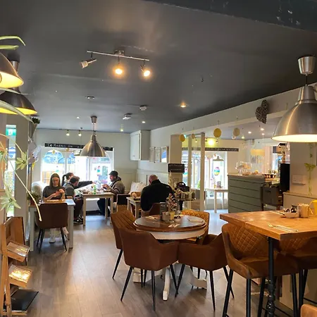 The Lemon Leaf Café Bar&Townhouse-3