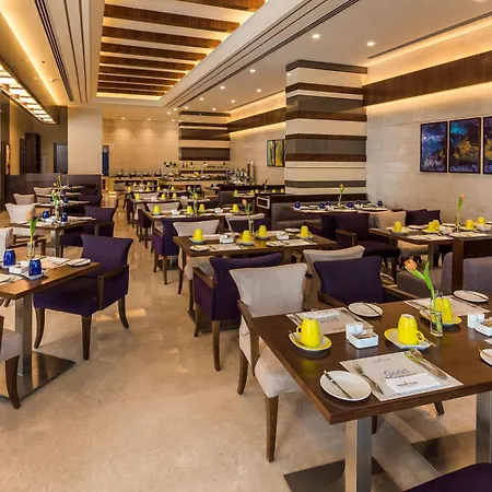 Golden Tulip Media Hotel-3