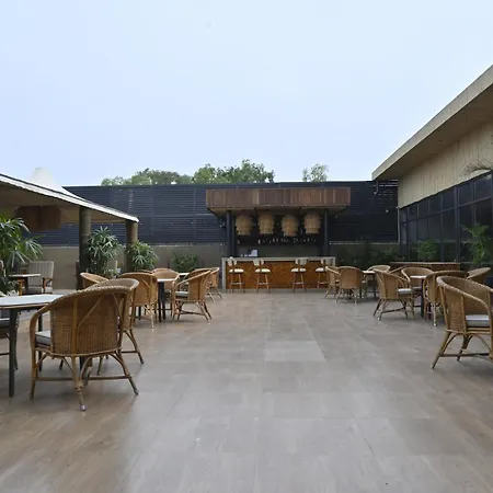 Zone Connect By The Park Saket New Delhi-3