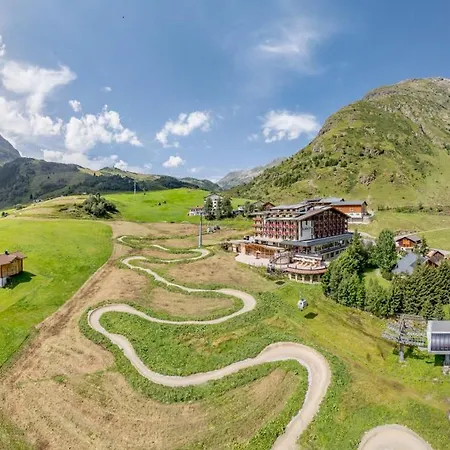 Hotel Almhof-3