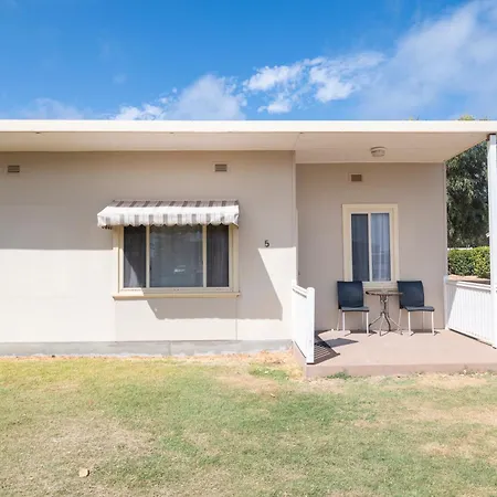 Belair Gardens Caravan Park-3