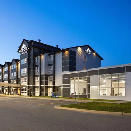 Microtel Inn & Suites By Wyndham Kirkland Lake-3