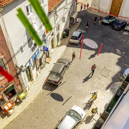 Alfama Guest House-3