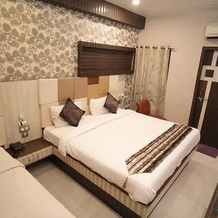 Hotel Rajkamal Near Varanasi Railway Station-2