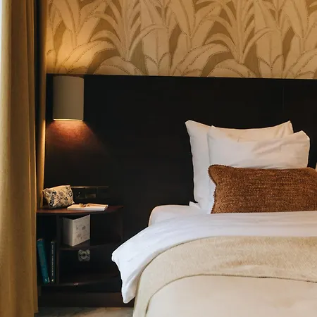Hotel Omega-2