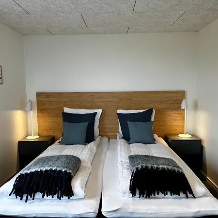 Hotel Disko Island-3