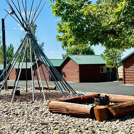 Badlands Frontier Cabins-3