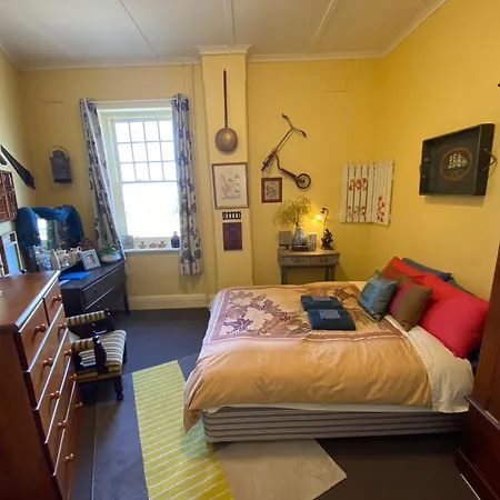 Commercial Hotel Kaniva Call To Save Dollars-3