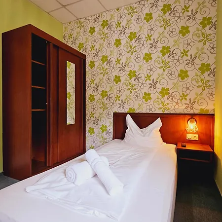 IKURA Hotel Self-check-in-2