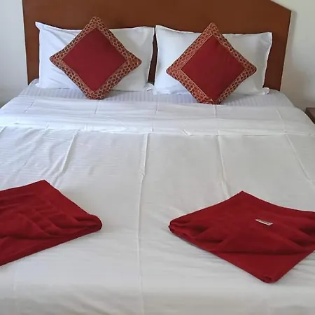 Pebbles Guesthouse-3
