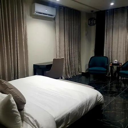 The Oasis Hotel-3