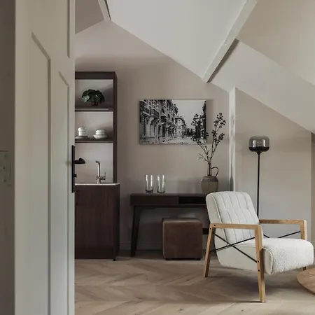Zurenborg Suites-3