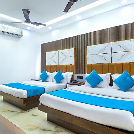Hotel Nav Durga "2 Walking From New Delhi Railway Station"-2