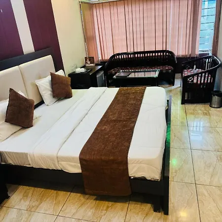 Hotel Holiday Resort-2