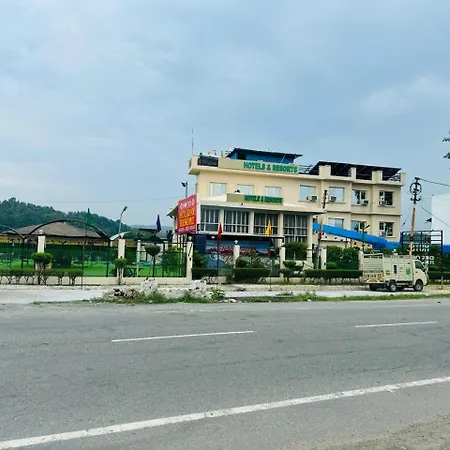 Hotel Holiday Resort-3