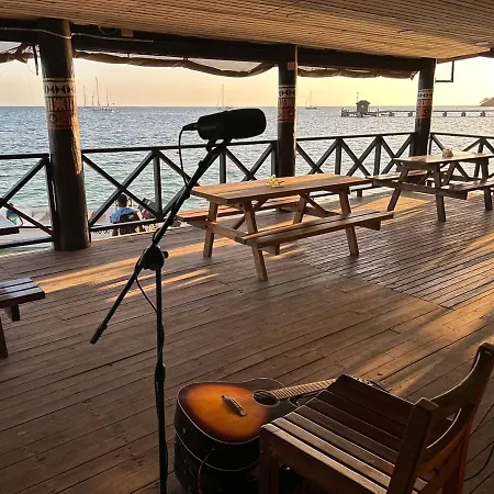 Ratu Kini Dive & Stay-3