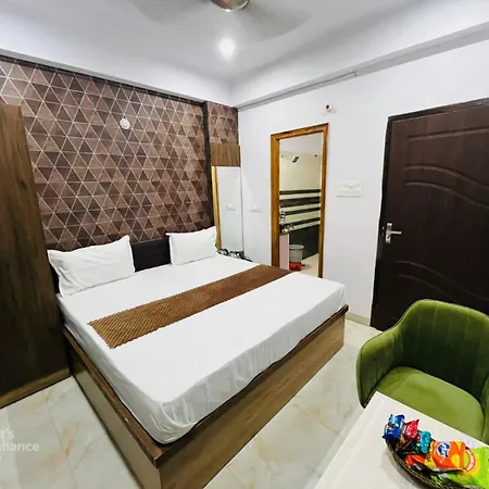 Hotel Vinayak Plaza-3