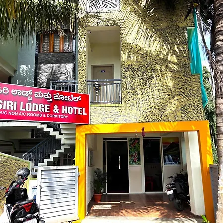 Sri Siri Lodge And Hotel-2