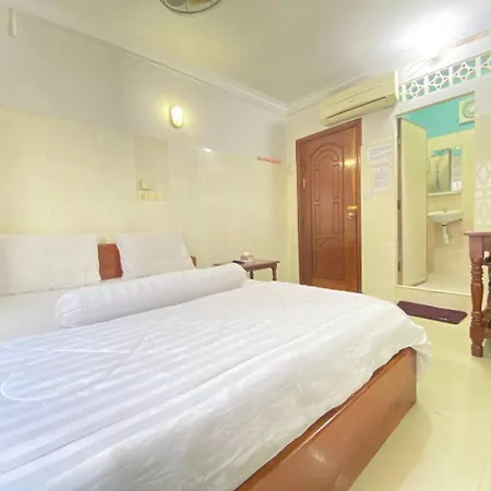 Empire House, Phnom Penh-3