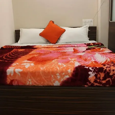 Hotel Red Rose Inn Rajkot-3