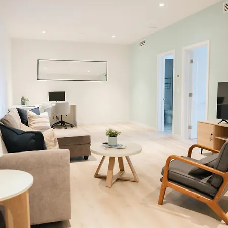 Governors Village - 1,2,3 & 4 Bedroom Apartments On Seven Mile Beach Corridor-3