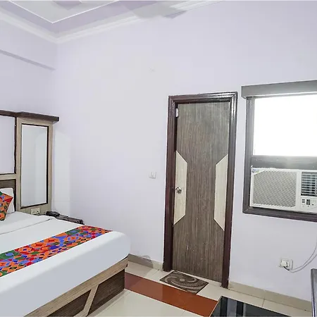 Hotel The Golden Bird-3