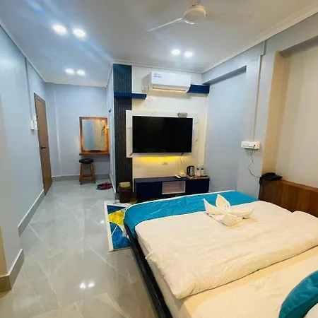 Guru Hotel And Lodge-3
